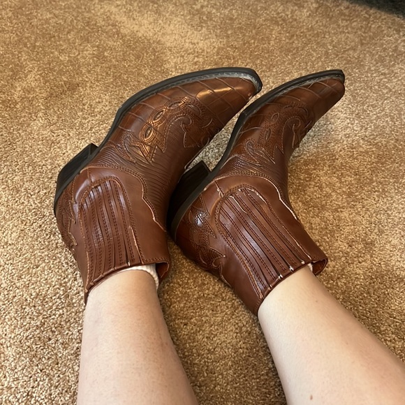 Savanna Vegan Western Boots - Picture 3 of 6